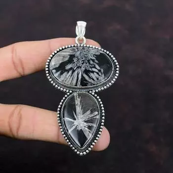 Подвеска с хризантемой. Очень красивые ювелирные изделия из драгоценных камней. Подвеска из стерлингового серебра 925 пробы. Винтажная подвеска ручной работы, подарок для женщин. Уникальный дизайн ювелирных изделий.