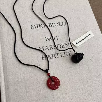 Подвеска с пряжкой Peace из натуральной киновари и фиолетово-золотой песко-красной нитью, ожерелье унисекс Agate Gourd Black Rope Necklace чёрный