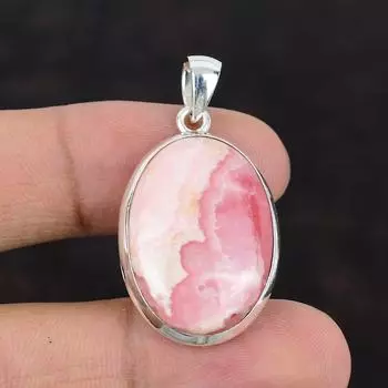 Подвеска с родохрозитом. Подвеска из натурального драгоценного камня. Подвеска из стерлингового серебра 925 пробы. Ювелирные изделия ручной работы с родохрозитом. Уникальный кулон. Подарок на день матери.