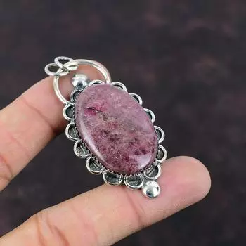 Подвеска с родонитом. Подвеска из натурального драгоценного камня. Подвеска из стерлингового серебра 925 пробы. Антикварные ювелирные изделия. Подвеска ручной работы в стиле бохо. Подарок на годовщину. Серебряные украшения.