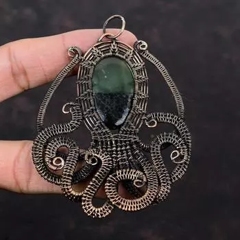 Подвеска с вазонитом, обернутая медной проволокой, подвеска в виде осьминога ручной работы, ювелирные изделия из натурального драгоценного камня, дизайнерская подвеска для подарка, ювелирные изделия из медной проволоки