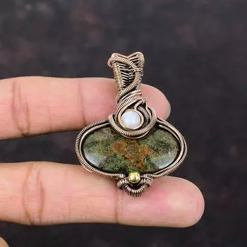 Подвеска со спессартиновым гранатом в известняке Радужная подвеска с лунным камнем Подвеска из медной проволоки Ювелирные изделия из медной проволоки Ювелирные изделия из драгоценных камней ручной работы