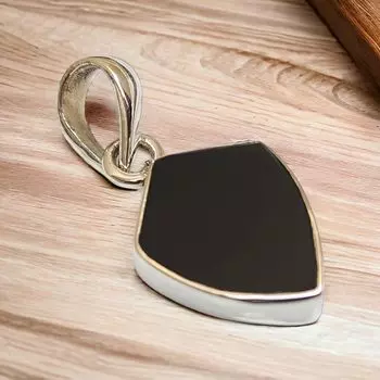 Подвеска в форме щита из черного оникса из стерлингового серебра 925 пробы, ювелирный подарок ручной работы чёрный