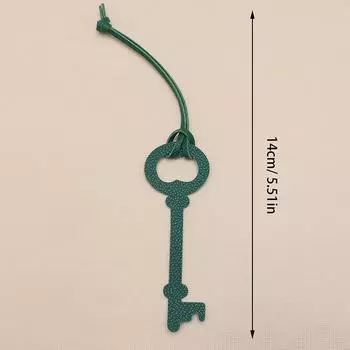 Подвеска в виде кожаной сумки с ключами Милая подвеска в виде кожаной сумки с ключами Ювелирные изделия Аксессуары Подвеска серый