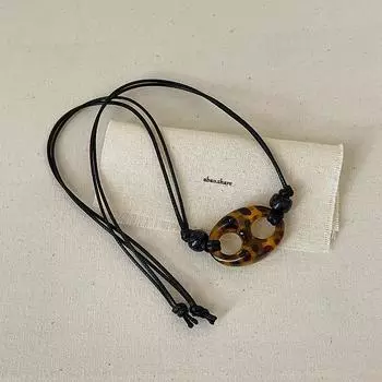 Подвеска в виде свиного носа из смолы с леопардовым принтом, черное ожерелье из веревки для женщин, нишевый дизайн, модная универсальная цепочка на шею, цепочка на свитер