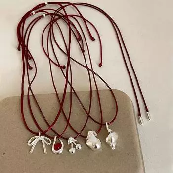 Подвеска в виде вишневого банта, ожерелье из красной веревки, женская легкая роскошь, высокое чувство, простой и универсальный характер, модная цепочка на шею, цепочка для свитера.