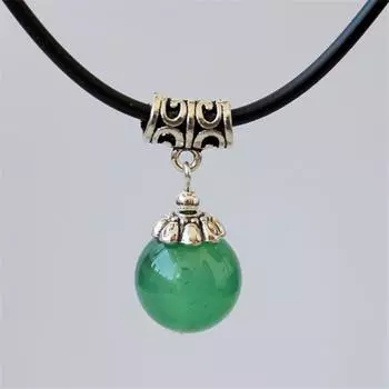 Женская бижутерия: подвеска в виде зелёной бусины на шнурке зелёный