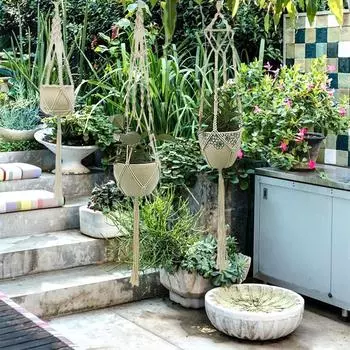 Подвесной цветочный горшок в технике макраме, подвесное кашпо, подвесные корзины, держатель для растений ручной работы, сетчатая вешалка для украшения стены