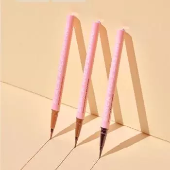 Подводка для глаз Blessed Moon Blackhole Lasting Waterproof Eyeliner 0.6g 3 цвета 1. Black