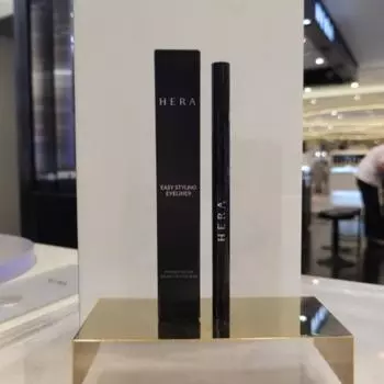 Подводка для глаз Hera Easy Styling 0,5 г чёрный