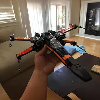 Poe s X-wing Fighter 75102 Строительный блок Звездолет Игрушки для подарка на день рождения, Рождество