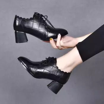 Pointed deep mouth single shoes women s autumn and winter new lace-up lace thick heel fashion shoes British small leather shoes 34