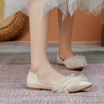 Pointed flat-soled single shoes Spring and Autumn fairy French small fragrant wind pearl wedding shoes are not tired of feet soft leather soft sole la 35