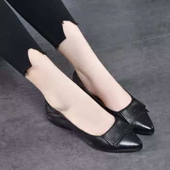 Pointed flat-soled single shoes women s shoes spring and new low-heeled first-layer cowhide comfortable shallow-mouth work shoes 35