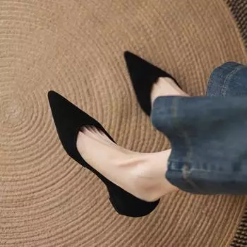 Pointed head and shallow mouth one-pedal fashion single shoes New suede middle heel single shoes Femininity professional single shoes 35