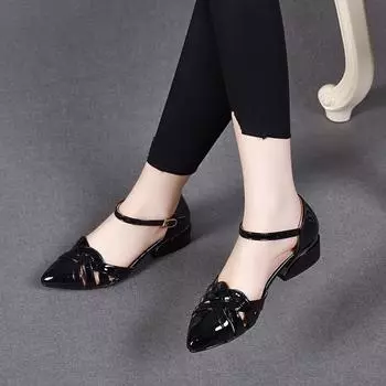 Pointed sandals women s summer woven one-button hollow flat-soled sandals cow patent leather low-heeled women s sandals 34