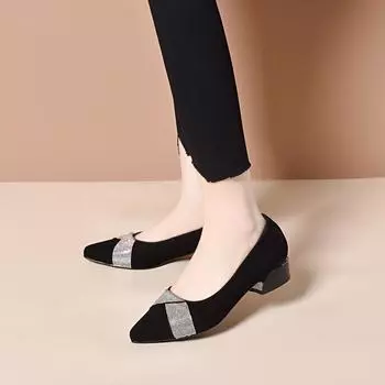 Pointed single shoes women s spring shallow mouth simple temperament rhinestone banquet shoes two kinds of height foot shoes 34