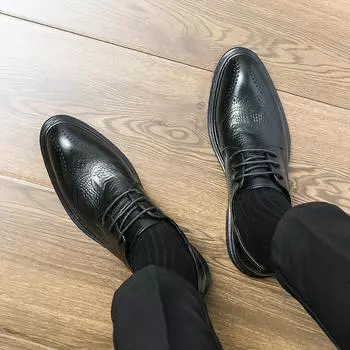 Pointed Toe Men Shoe 2024 New Arrival Men s Oxfords Footwear Crocodile Pattern Men Casual Shoes Leather Fashion Brogue Shoes Men 37 чёрный