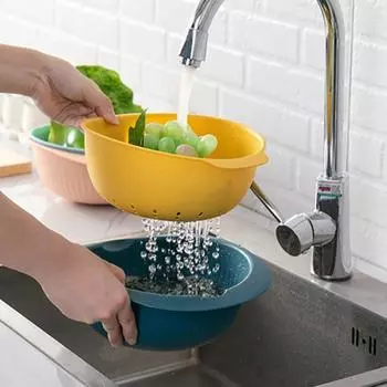Полезная конструкция разделения. Полое износостойкое удобное сито для мытья. Чаша для кухонных инструментов.