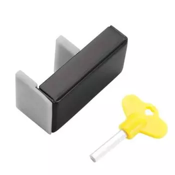 Полезно с ключом. Прочный ограничитель раздвижной двери для балкона. Крепежный замок. Ежедневное использование. Ограничитель раздвижного окна. чёрный