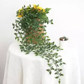 Полезные искусственные лозы. Прозрачная текстура. Изысканная защита от падения. зелёный