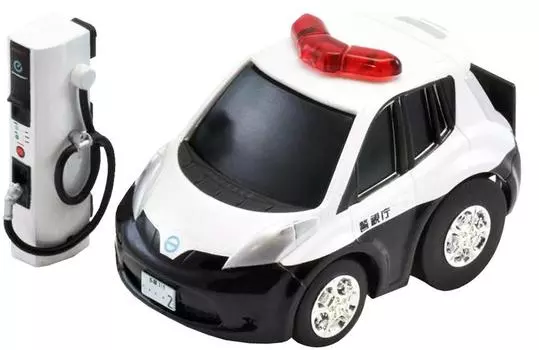 Полицейская машина Nissan Leaf ChoroQ zero, готовый продукт Z-09d