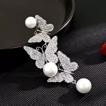 Полный роскоши темперамент элегантный и милый три бабочки универсальная и красивая брошь на пальто изысканные и свежие аксессуары золотой