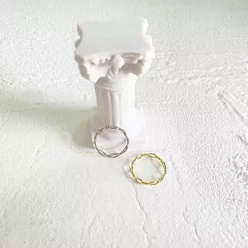 Полое кольцо женское ретро кольцо холодное 18-каратное золотое кольцо простой нишевый дизайн простое кольцо No. 7 золотой