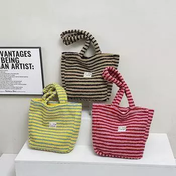 Полосатая плюшевая сумка женская 2024 новая модная сумка в стиле колледжа вместительная фактурная переносная сумка из овечьей шерсти