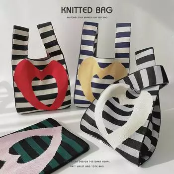 Полосатая вязаная сумка-тоут на одно плечо с сердечками - универсальная сумка большой вместимости