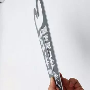 Получение этого Ястреба TUAH Дверная вешалка пародия Плевающий Акриловый Дверной Подвесной Декор Забавная Дверная Ручка Подвешивание чёрный