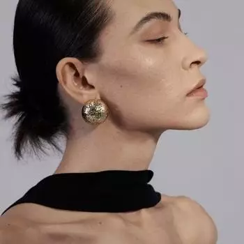 Полукруглые текстурированные медные серьги в стиле Цзян Шуин, покрытые 18-каратным золотом — минималистичный и элегантный дизайн Small Gold