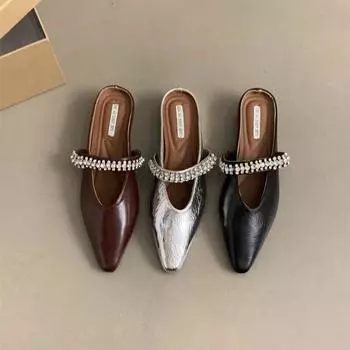 Полуплоская подошва весна 2025 новые европейские красивые женские тапочки носить квадратную головку стразами сзади пустые сандалии 35 бордовый