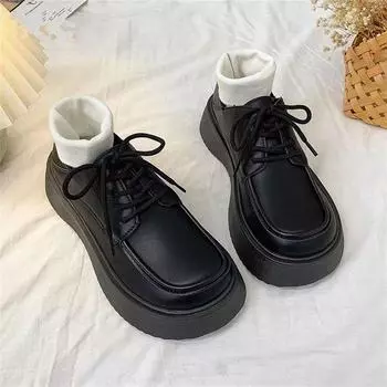 Полуподдерживающие туфли двойного назначения Маленькие кожаные туфли Женские новые туфли-лодочки с круглым носком Мокасины с приподнятым низом Стиль преппи Британский стиль 35 чёрный