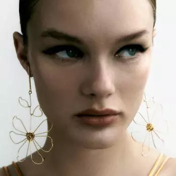 Полые массивные серьги с цветочным принтом для женщин, модные длинные висячие серьги с геометрическим рисунком золотой