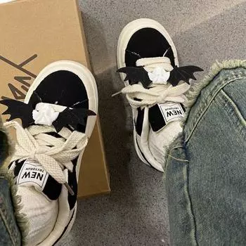 Popular Guochao niche original black bat canvas shoes women s 2024 new spring platform versatile sports shoes 35