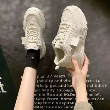 Popular Hong Kong style thick-soled little dad shoes women s spring and autumn 2025 new fried street versatile black casual sports shoes 35