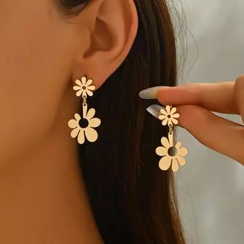 Popular jewelry earrings, fashionable flower flower design 18k electroplated stud earrings versatile earrings women
