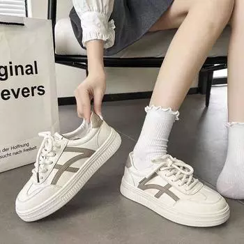 Popular leather thick-soled little white shoes women s German training shoes in the autumn of 2024 new fashionable versatile lace-up sports shoes 35 хаки