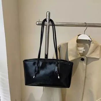 Popular small bag women s new commuter shoulder armpit bag fashionable portable tote bag