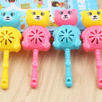 Популярная детская игрушка-погремушка