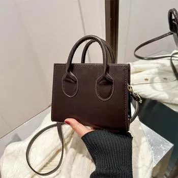 Популярная фактурная маленькая квадратная сумка 2024 года, новая популярная нишевая ретро-сумка для литературной и художественной публики с одним плечом, женская сумка-мессенджер