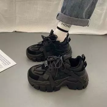 Популярная обувь 2024 года, новая весенне-осенняя женская обувь, папины туфли, женская обувь с маленькой толстой подошвой, увеличивающая рост, повседневная универсальная спортивная обувь 35 чёрный