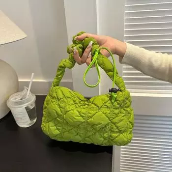 Популярная однотонная сумка 2024 года, летняя новая модная одноплечевая простая портативная повседневная маленькая квадратная сумка чёрный