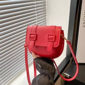 Популярная простая французская нишевая сумка женская летняя 2024 новая модная персонализированная сумка-седло повседневная и красивая сумка-мессенджер чёрный