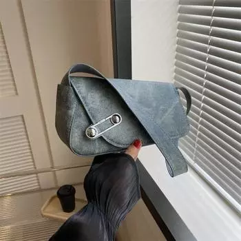 Популярная простая нишевая универсальная сумка-мессенджер через плечо женские сумки 2024 года осень и зима новая повседневная маленькая квадратная сумка светло-розовый