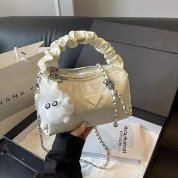 Популярная сумка этого года. Новая корейская версия 2024. Модная плиссированная ручная маленькая женская сумка через плечо с красной книгой на одно плечо.