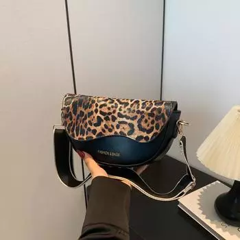 Популярная сумка через плечо на одну руку, персонализированная новая повседневная сумка для женщин 2024 года, новая нишевая сумка-мессенджер с широким диапазоном