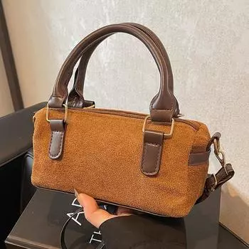 Популярная сумка женская 2024 новая замшевая сумка иностранный стиль нишевая Бостон сумка-мессенджер женская чёрный