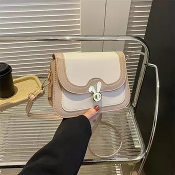 Популярная в этом году маленькая квадратная сумка в стиле ретро, персонализированная сумка-мессенджер, летняя новая сумка 2024 года, женская трендовая модная сумка через плечо чёрный